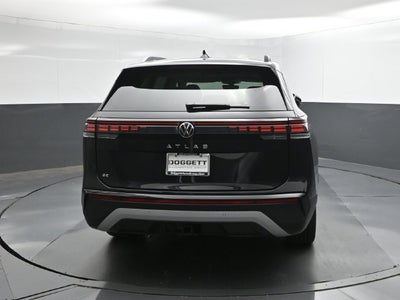 2027 Volkswagen Atlas SE w/Technology