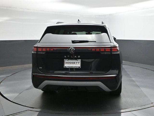 2027 Volkswagen Atlas SE w/Technology