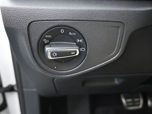 2021 Volkswagen Atlas Cross Sport 3.6L V6 SE w/Technology R-Line