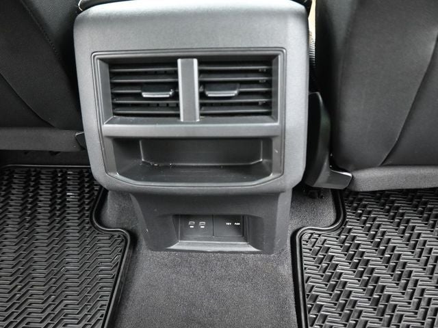 2021 Volkswagen Atlas Cross Sport 3.6L V6 SE w/Technology R-Line