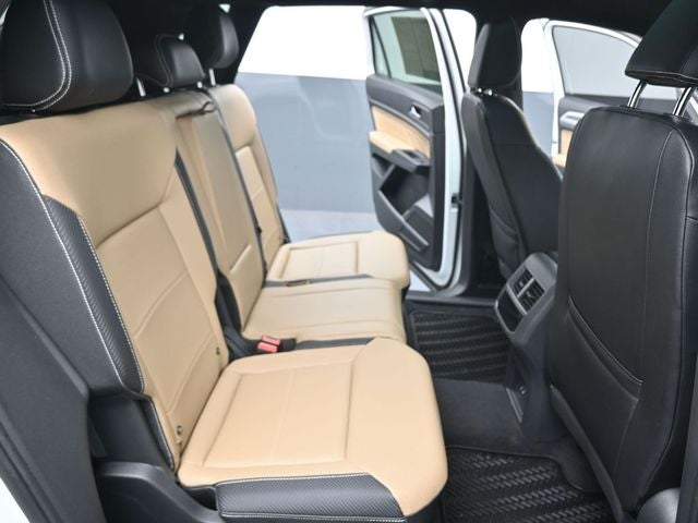 2021 Volkswagen Atlas Cross Sport 3.6L V6 SE w/Technology R-Line