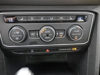 2021 Volkswagen Atlas Cross Sport 3.6L V6 SE w/Technology R-Line