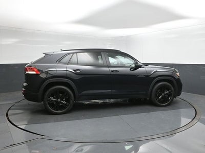 2023 Volkswagen Atlas Cross Sport 2.0T SEL R-Line