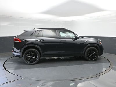 2023 Volkswagen Atlas Cross Sport 2.0T SEL R-Line