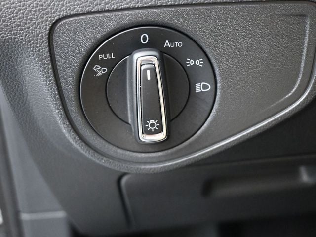 2023 Volkswagen Atlas Cross Sport 2.0T SEL R-Line