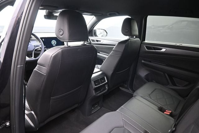 2025 Volkswagen Atlas Cross Sport 2.0T SE w/Technology