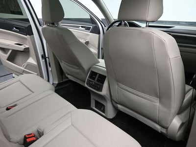 2019 Volkswagen Atlas 2.0T SE w/Technology w/Technology