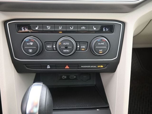 2019 Volkswagen Atlas 2.0T SE w/Technology w/Technology