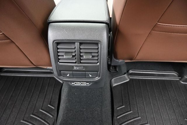 2022 Volkswagen Passat 2.0T Limited Edition