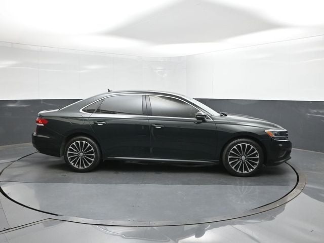 2022 Volkswagen Passat 2.0T Limited Edition