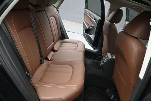 2022 Volkswagen Passat 2.0T Limited Edition
