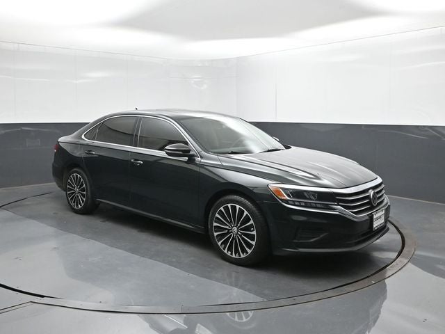 2022 Volkswagen Passat 2.0T Limited Edition