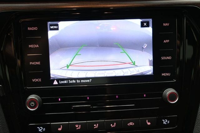2022 Volkswagen Passat 2.0T Limited Edition