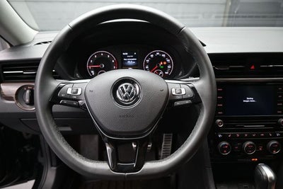 2022 Volkswagen Passat 2.0T Limited Edition