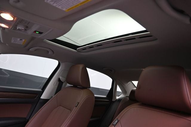 2022 Volkswagen Passat 2.0T Limited Edition