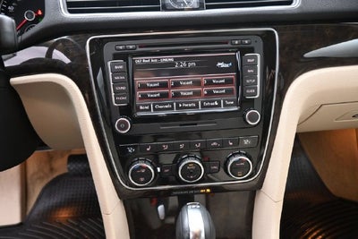 2014 Volkswagen Passat TDI SEL Premium