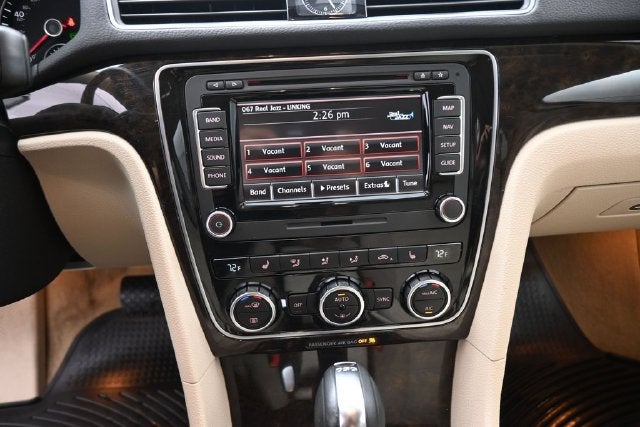 2014 Volkswagen Passat TDI SEL Premium