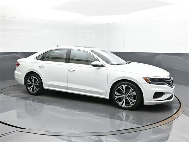2022 Volkswagen Passat 2.0T SE