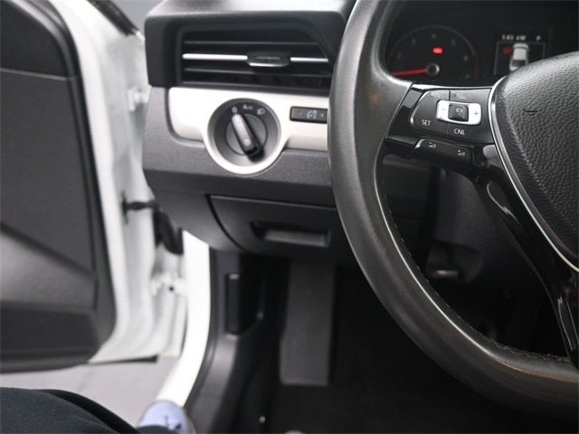 2022 Volkswagen Passat 2.0T SE