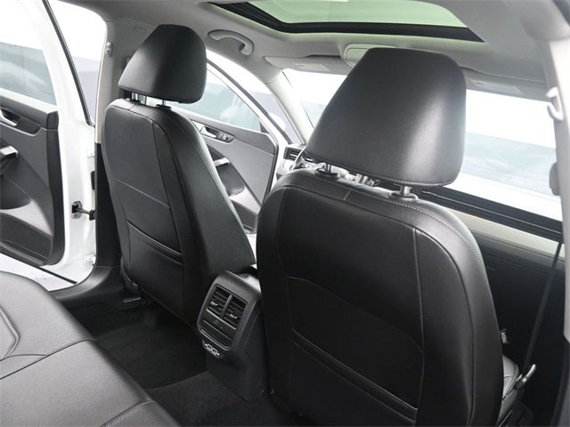 2022 Volkswagen Passat 2.0T SE