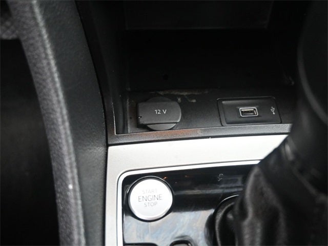 2022 Volkswagen Passat 2.0T SE