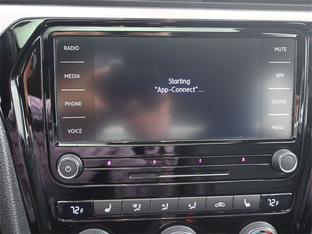 2022 Volkswagen Passat 2.0T SE