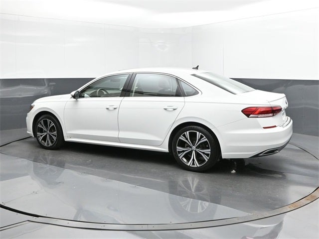 2022 Volkswagen Passat 2.0T SE