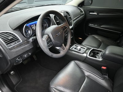 2023 Chrysler 300 Touring