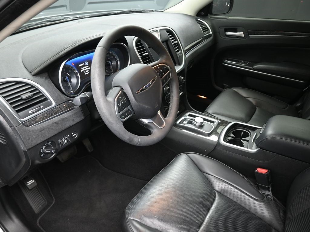 2023 Chrysler 300 Touring