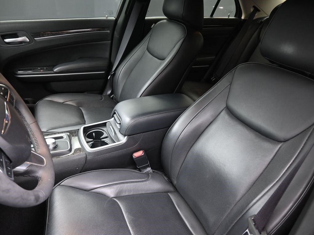 2023 Chrysler 300 Touring