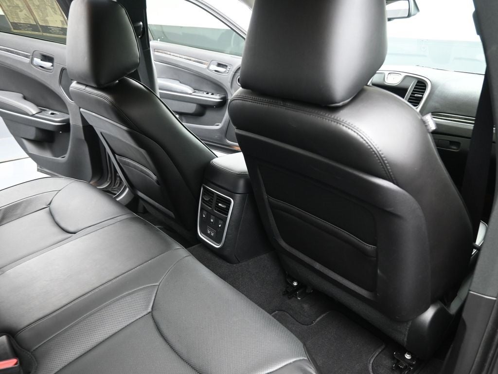 2023 Chrysler 300 Touring