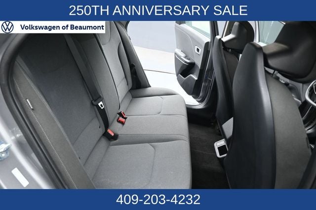 2025 Kia K4 LXS - Photo 15