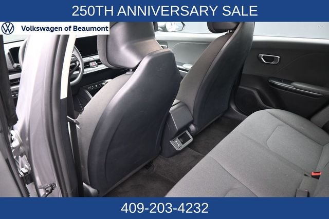 2025 Kia K4 LXS - Photo 2