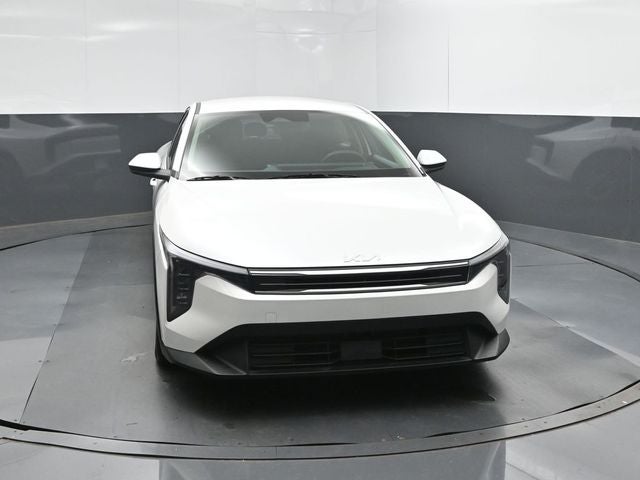 2025 Kia K4 LXS - Photo 17