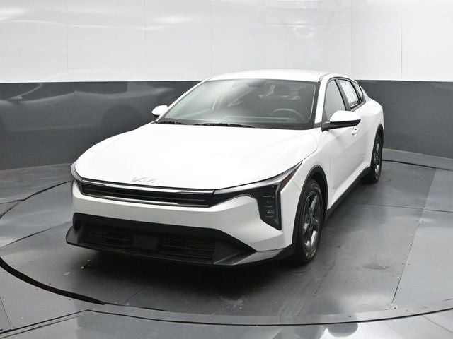 2025 Kia K4 LXS - Photo 22
