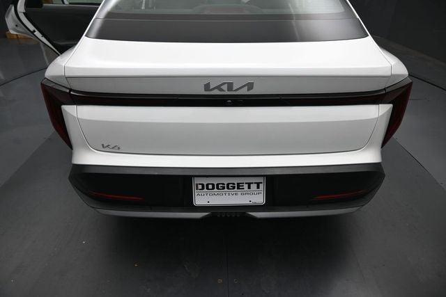 2025 Kia K4 LXS - Photo 23