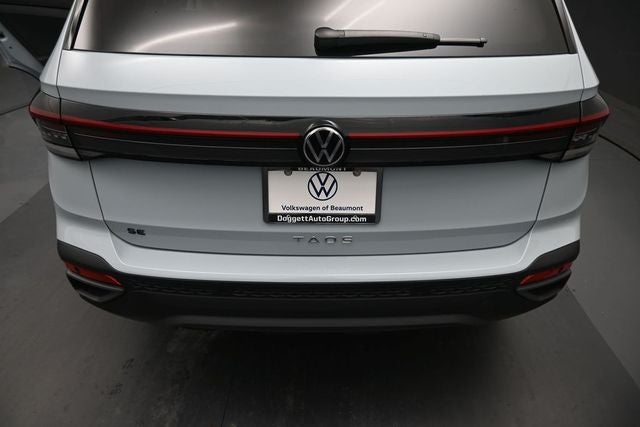 2026 Volkswagen Taos 1.5T SE Black