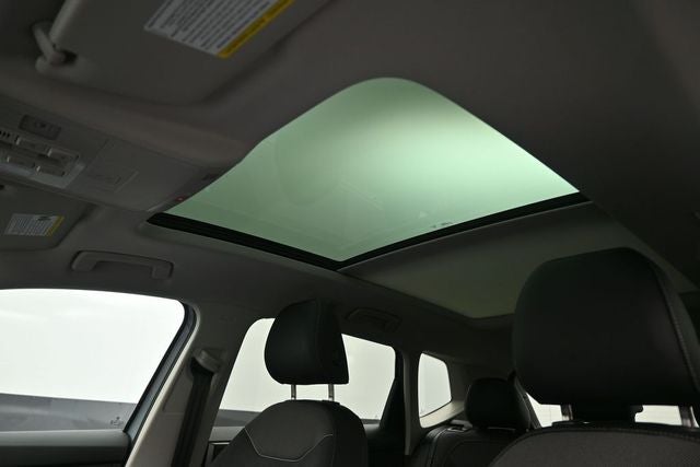 2026 Volkswagen Taos 1.5T SE Black