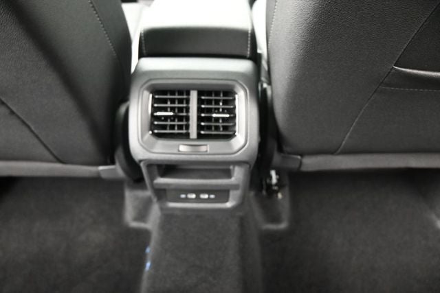 2026 Volkswagen Taos 1.5T SE Black