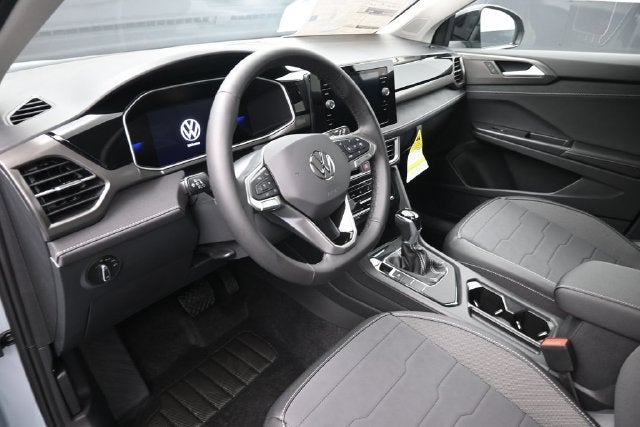 2027 Volkswagen Taos 1.5T SE Black