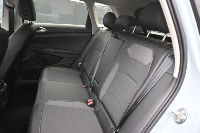2027 Volkswagen Taos 1.5T SE Black