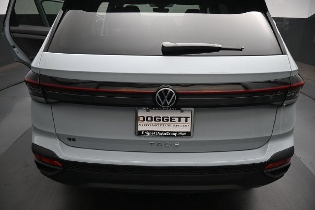 2027 Volkswagen Taos 1.5T SE Black