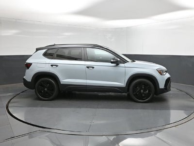 2027 Volkswagen Taos 1.5T SE Black