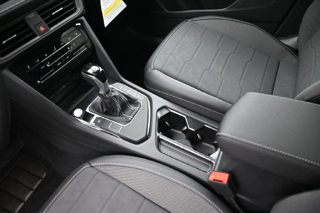 2027 Volkswagen Taos 1.5T SE Black