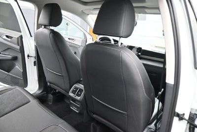 2027 Volkswagen Taos 1.5T SE Black