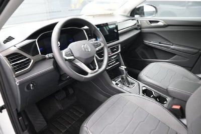 2027 Volkswagen Taos 1.5T SE Black