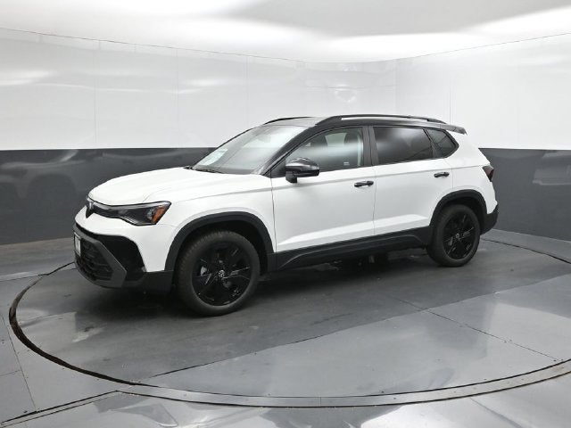 2027 Volkswagen Taos 1.5T SE Black