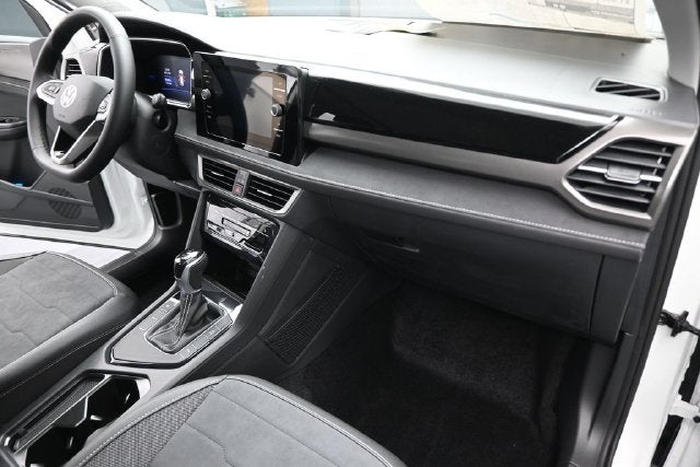 2027 Volkswagen Taos 1.5T SE Black