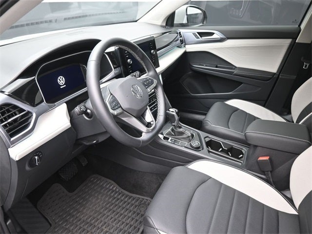 2025 Volkswagen Taos 1.5T SEL
