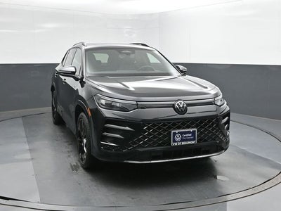 2025 Volkswagen Tiguan 2.0T SE R-Line Black